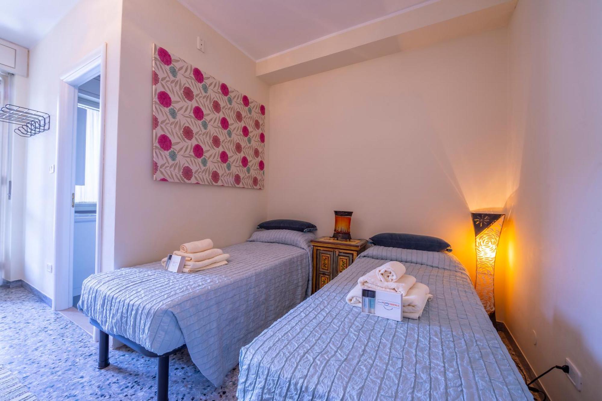 Riva Dante Apartment - Happy Rentals エクステリア 写真