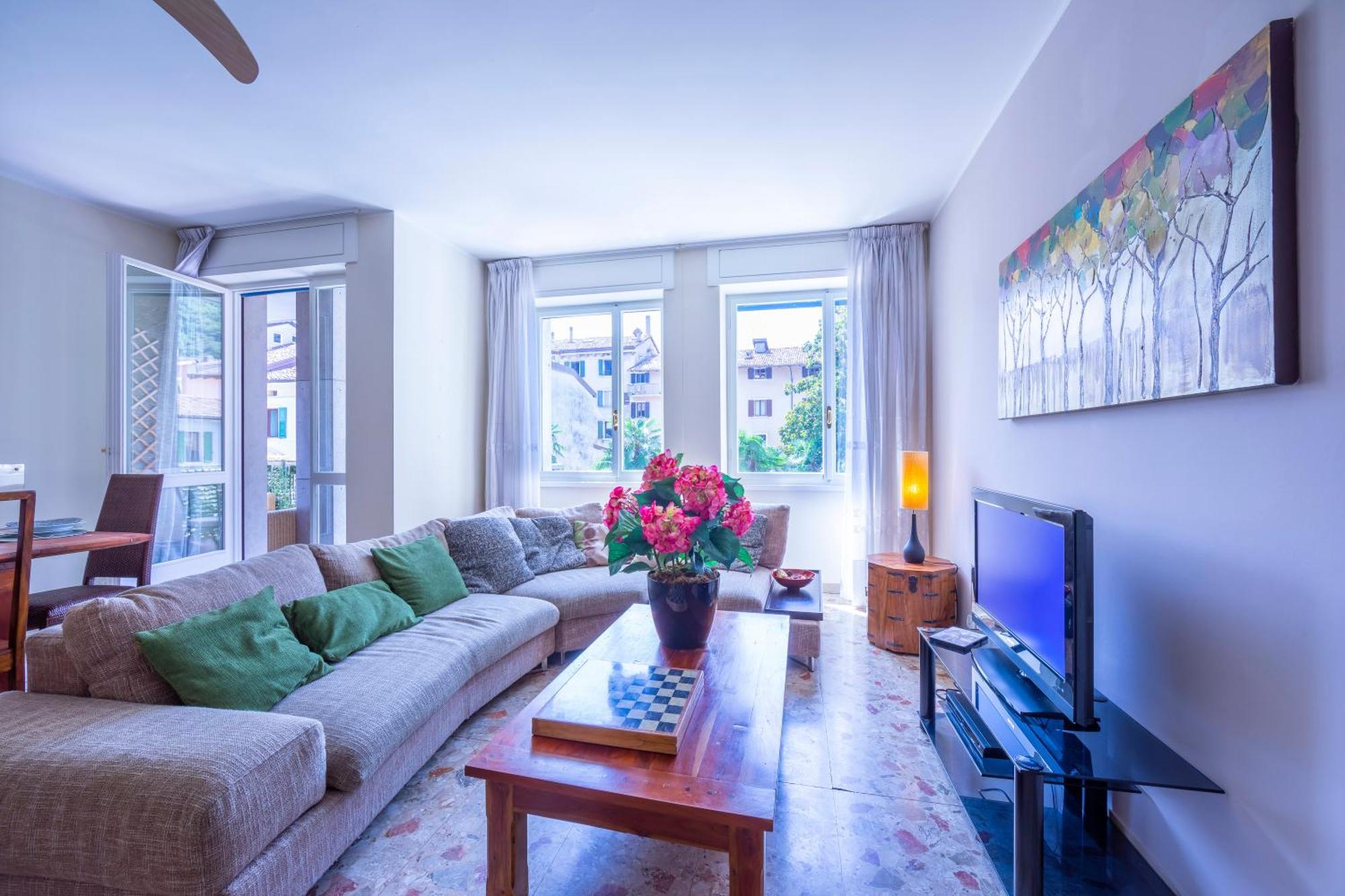 Riva Dante Apartment - Happy Rentals エクステリア 写真